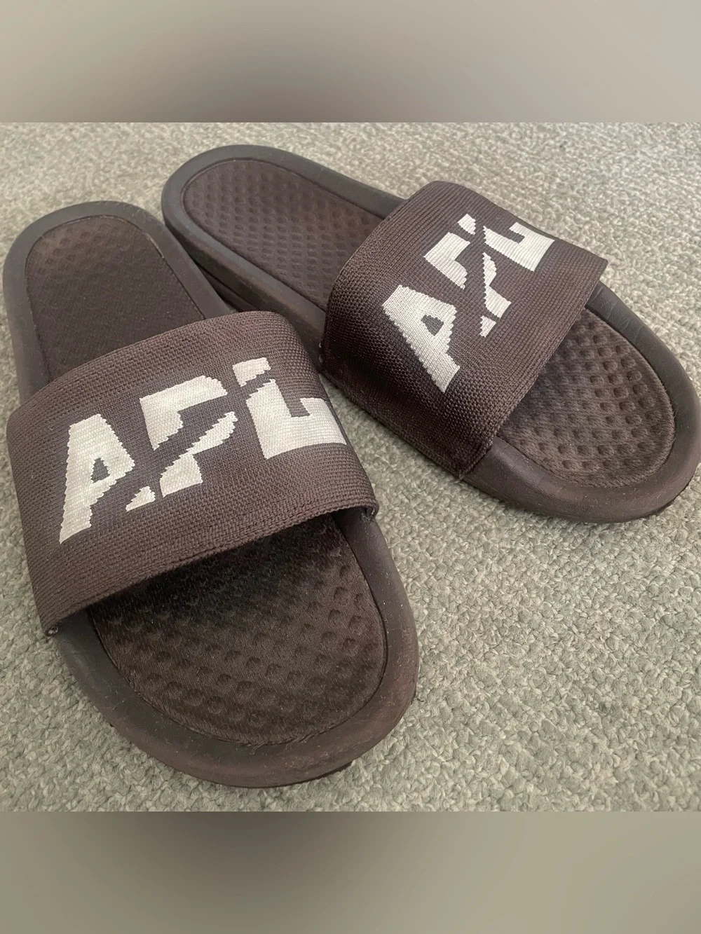 APL Men’s Athletic Propulsion Labs Big Logo Techloom Slide, Chocolate